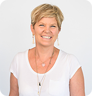 Val Opplinger - Fondatrice/CEO